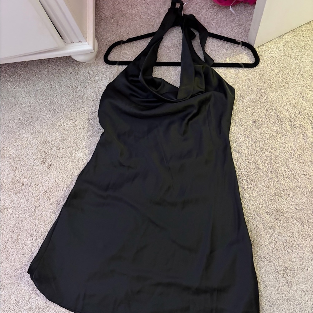 Elegant Black Backless Dress